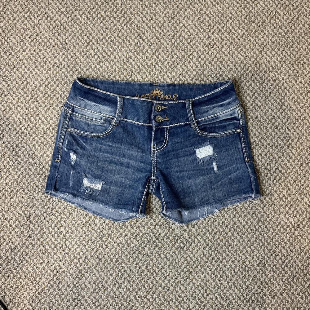 Y2K vintage low rise jean shorts